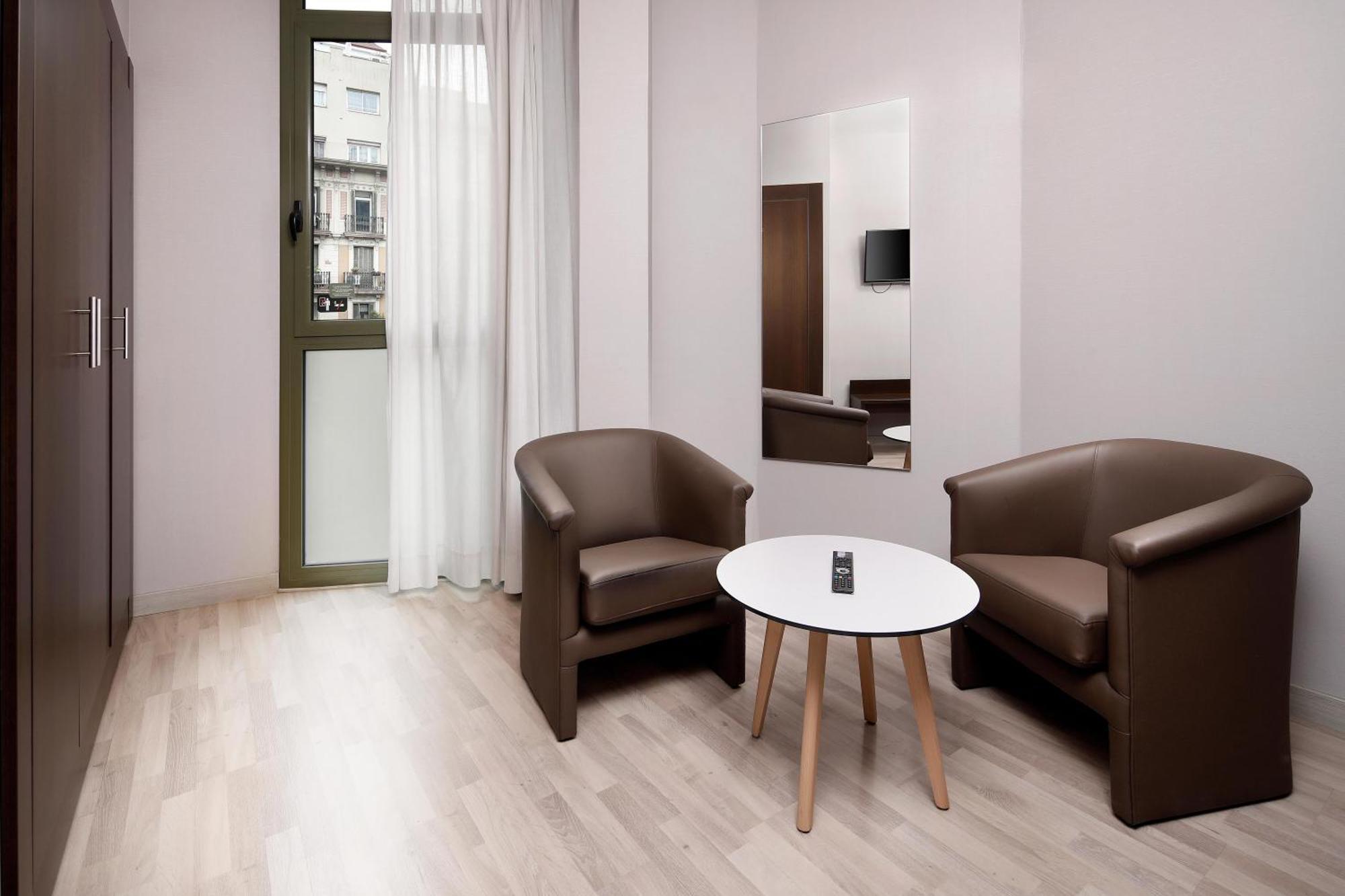 Hcc Taber Hotel 3*